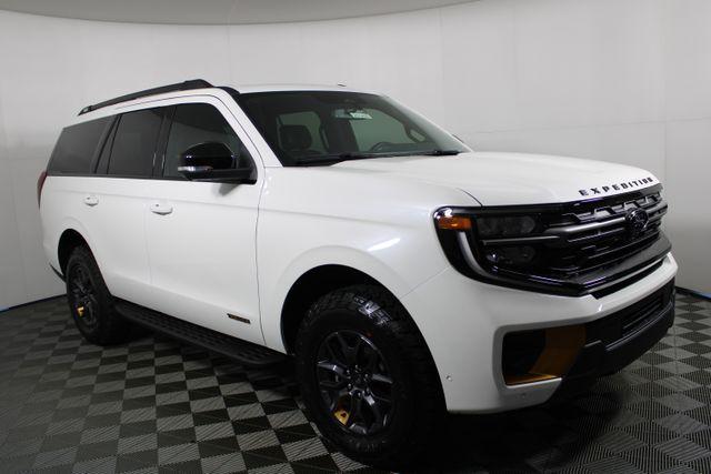 new 2025 Ford Expedition car, priced at $84,000