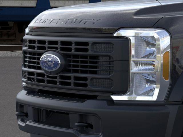new 2025 Ford F-450 car, priced at $76,550