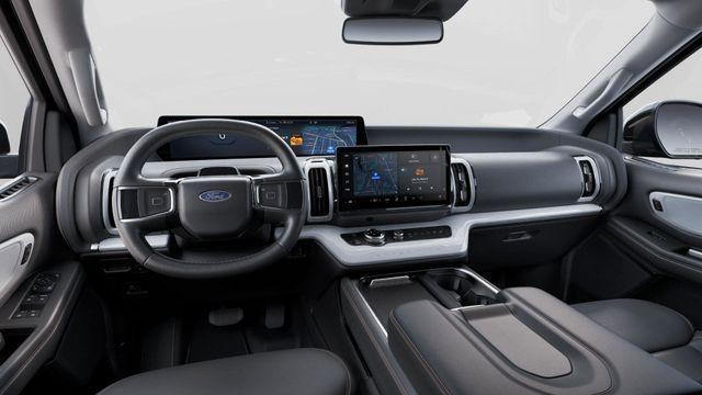 new 2025 Ford Expedition Max car, priced at $75,395