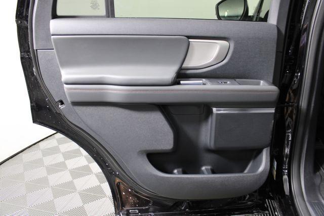 new 2025 Ford Expedition car, priced at $70,000