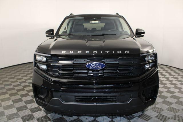 new 2025 Ford Expedition car, priced at $70,000