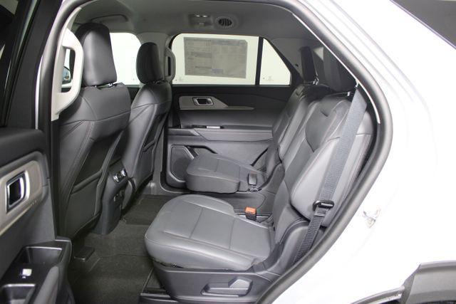 new 2025 Ford Explorer car, priced at $47,560