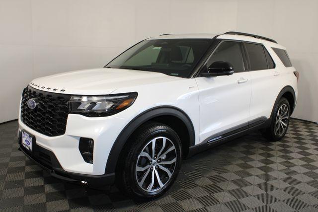 new 2025 Ford Explorer car, priced at $50,000