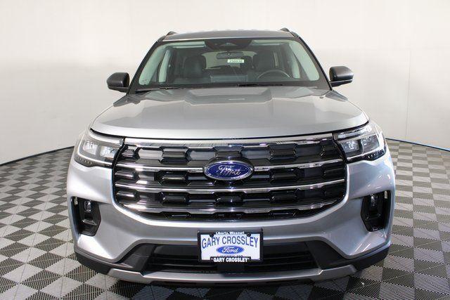 new 2025 Ford Explorer car, priced at $47,500