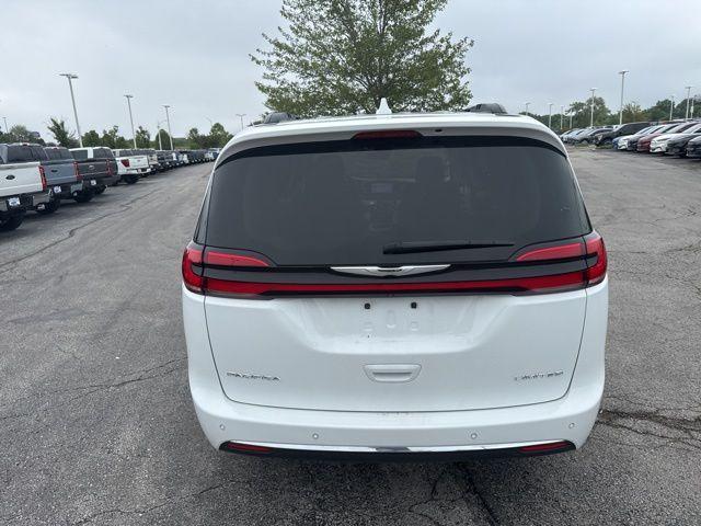 used 2022 Chrysler Pacifica car, priced at $34,000