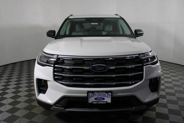 new 2025 Ford Explorer car, priced at $47,500