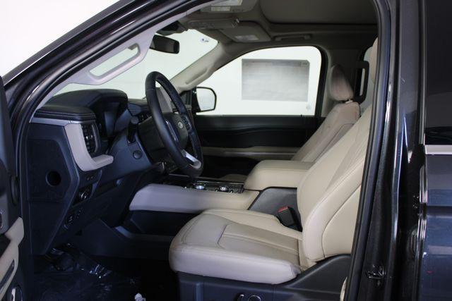 new 2024 Ford Expedition car, priced at $70,000