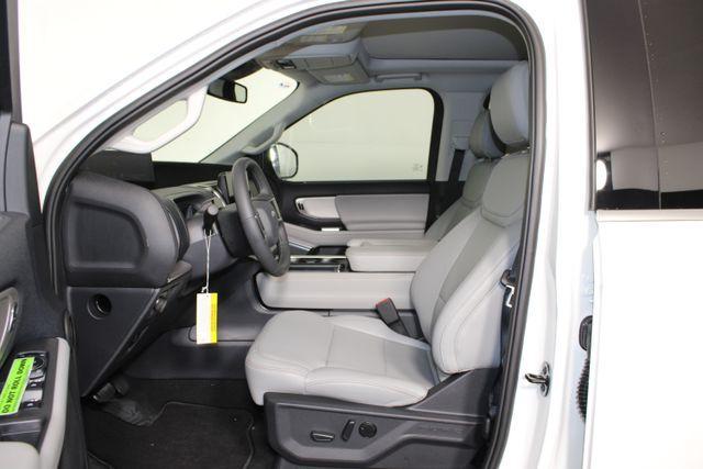 new 2025 Ford Expedition car, priced at $72,000