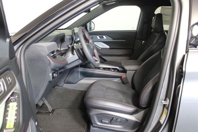 new 2025 Ford Explorer car, priced at $60,360