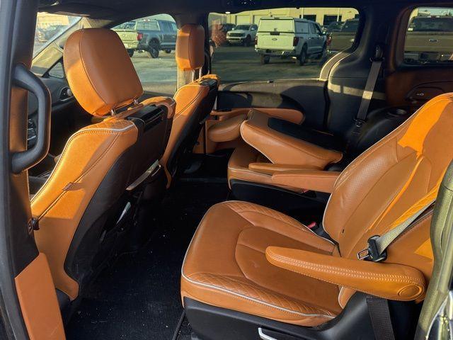 used 2021 Chrysler Pacifica Hybrid car, priced at $25,000