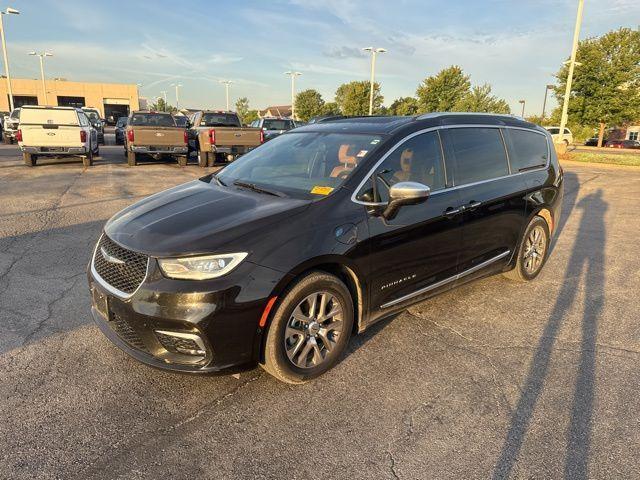 used 2021 Chrysler Pacifica Hybrid car, priced at $25,000