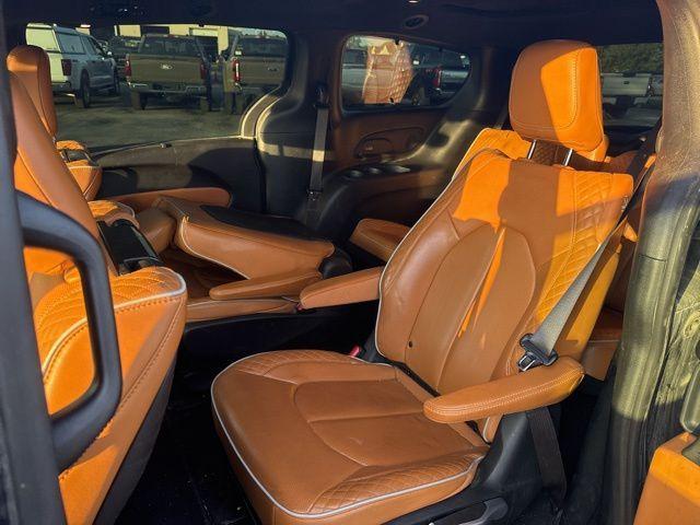 used 2021 Chrysler Pacifica Hybrid car, priced at $25,000