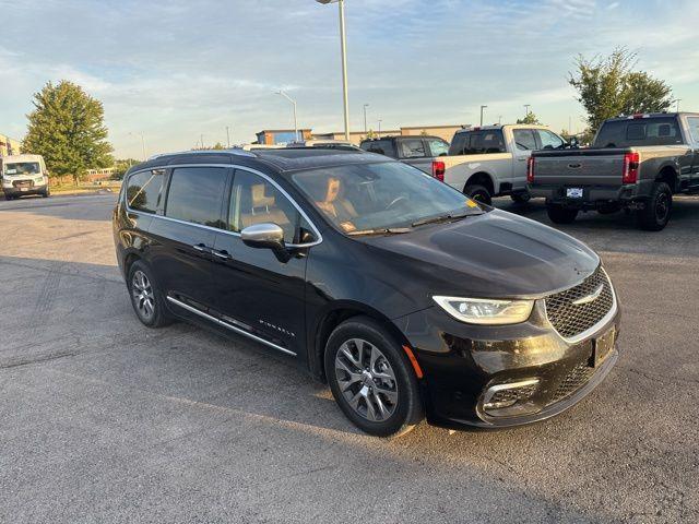 used 2021 Chrysler Pacifica Hybrid car, priced at $25,000