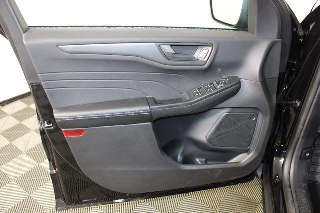 new 2025 Ford Escape car, priced at $29,876