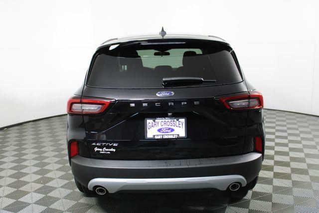 new 2025 Ford Escape car, priced at $29,876