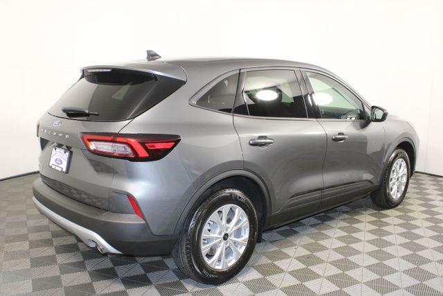 new 2025 Ford Escape car, priced at $30,081