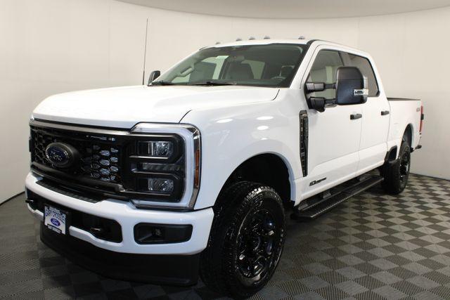 new 2025 Ford F-250 car, priced at $70,340