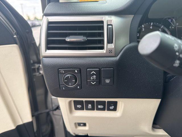 used 2021 Lexus GX 460 car, priced at $39,000