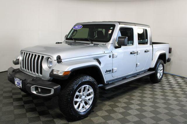 used 2023 Jeep Gladiator car, priced at $27,900