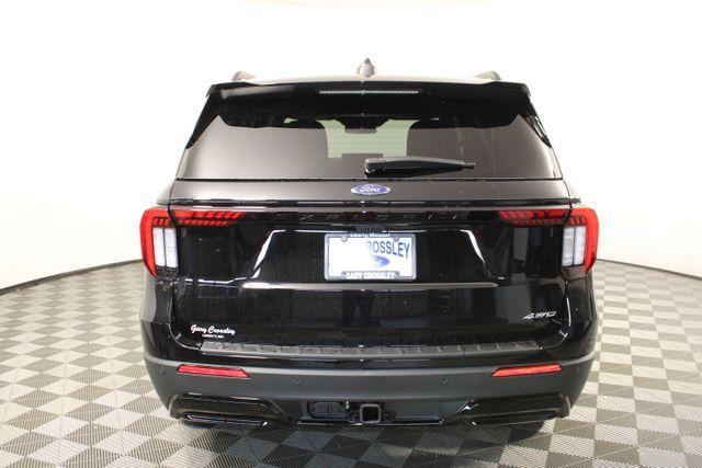 new 2025 Ford Explorer car, priced at $52,199