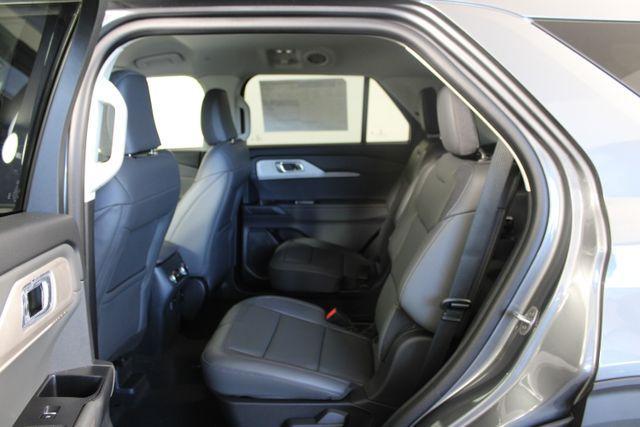 new 2025 Ford Explorer car, priced at $48,585