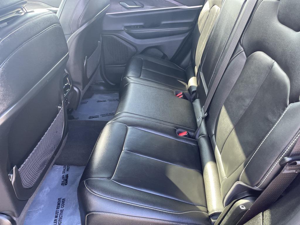 used 2023 Jeep Grand Cherokee car