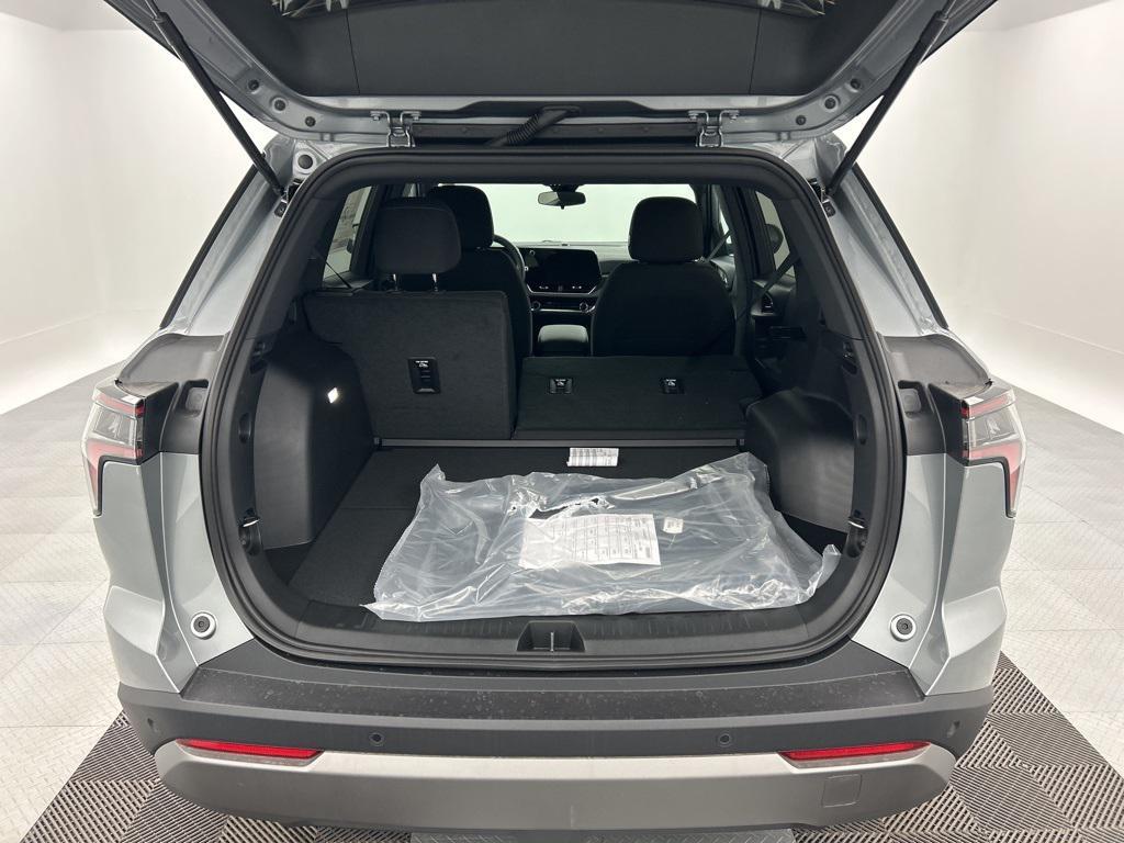 new 2026 Chevrolet Equinox car, priced at $31,678