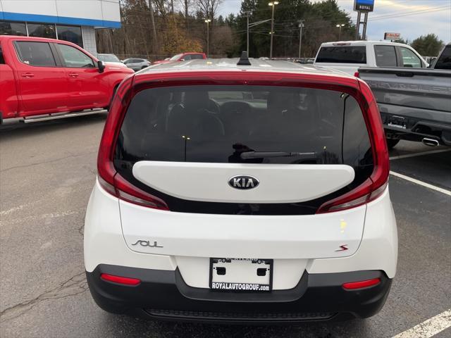 used 2020 Kia Soul car, priced at $13,918