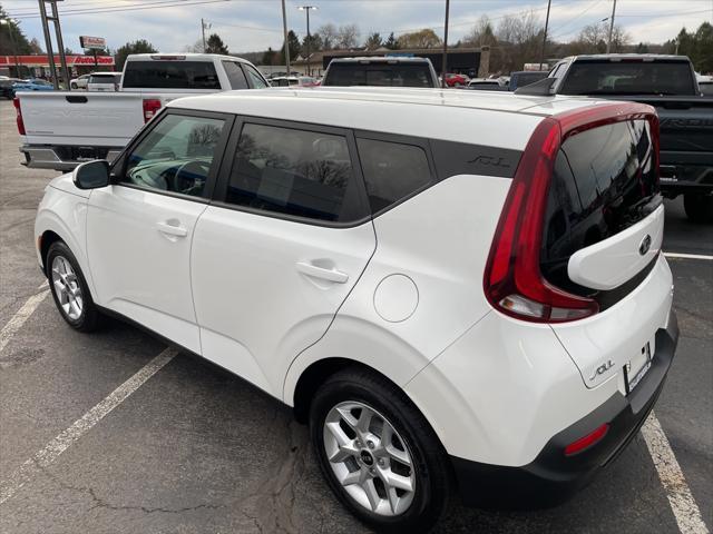 used 2020 Kia Soul car, priced at $13,918