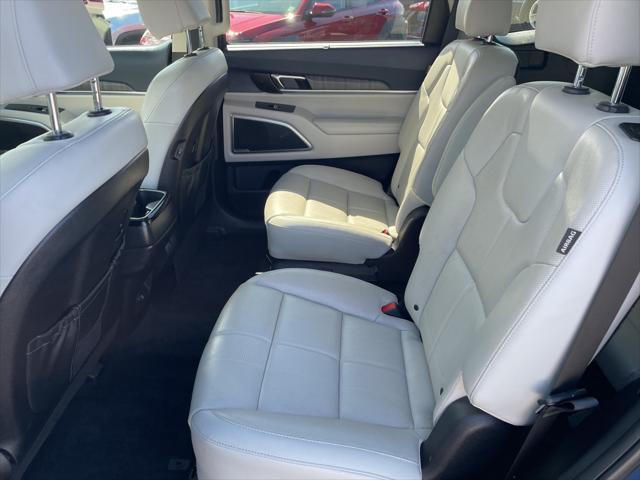 used 2023 Kia Telluride car, priced at $39,889