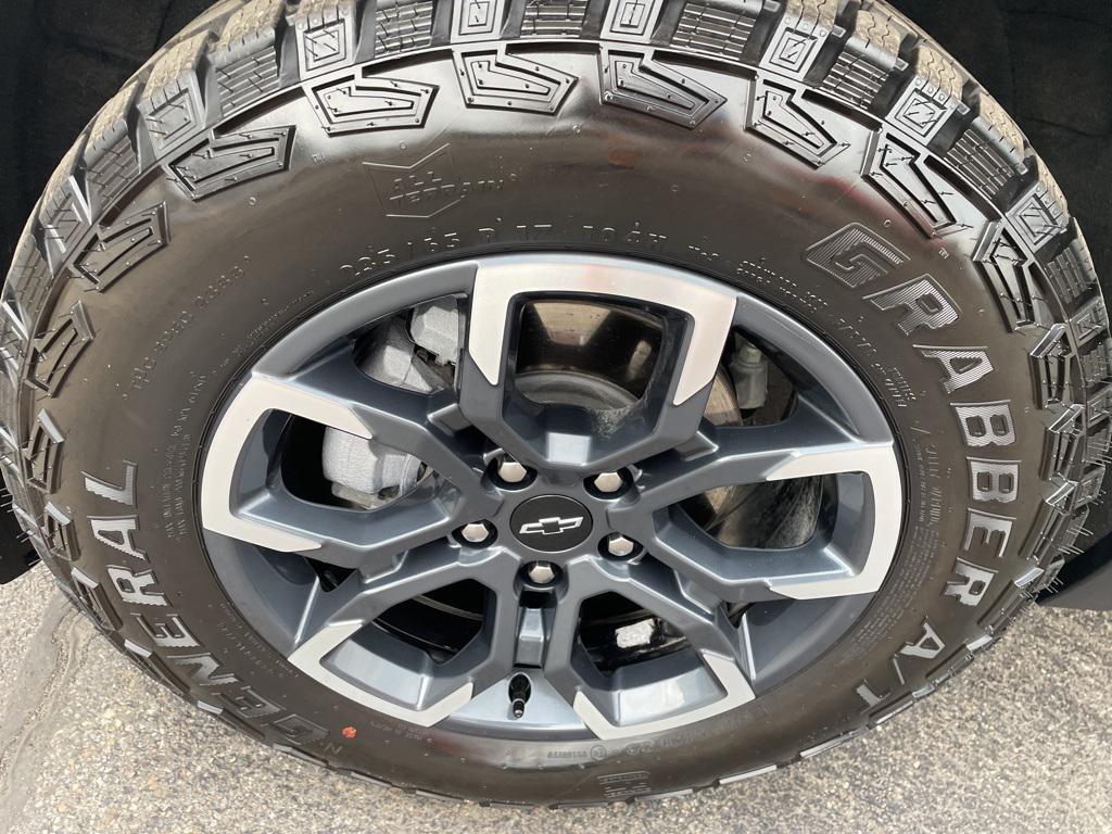 new 2025 Chevrolet Equinox car, priced at $36,028