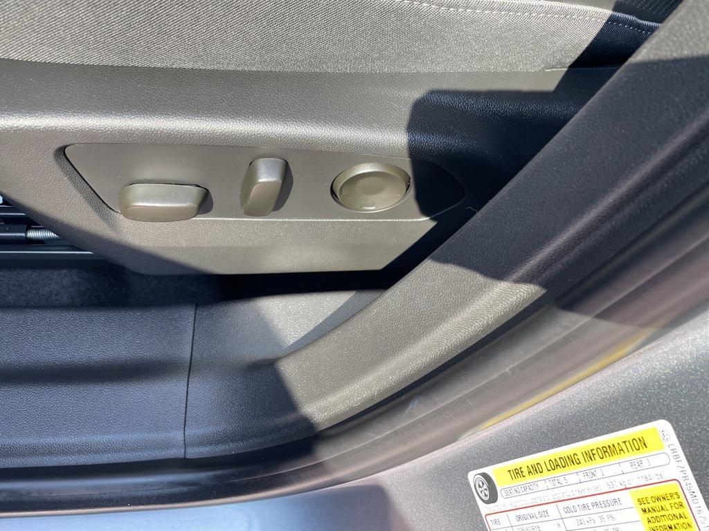 used 2021 Buick Envision car, priced at $27,789