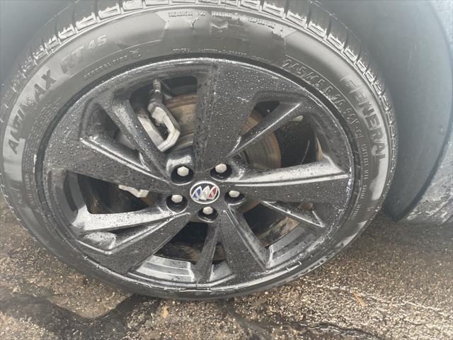 used 2022 Buick Envision car, priced at $25,782