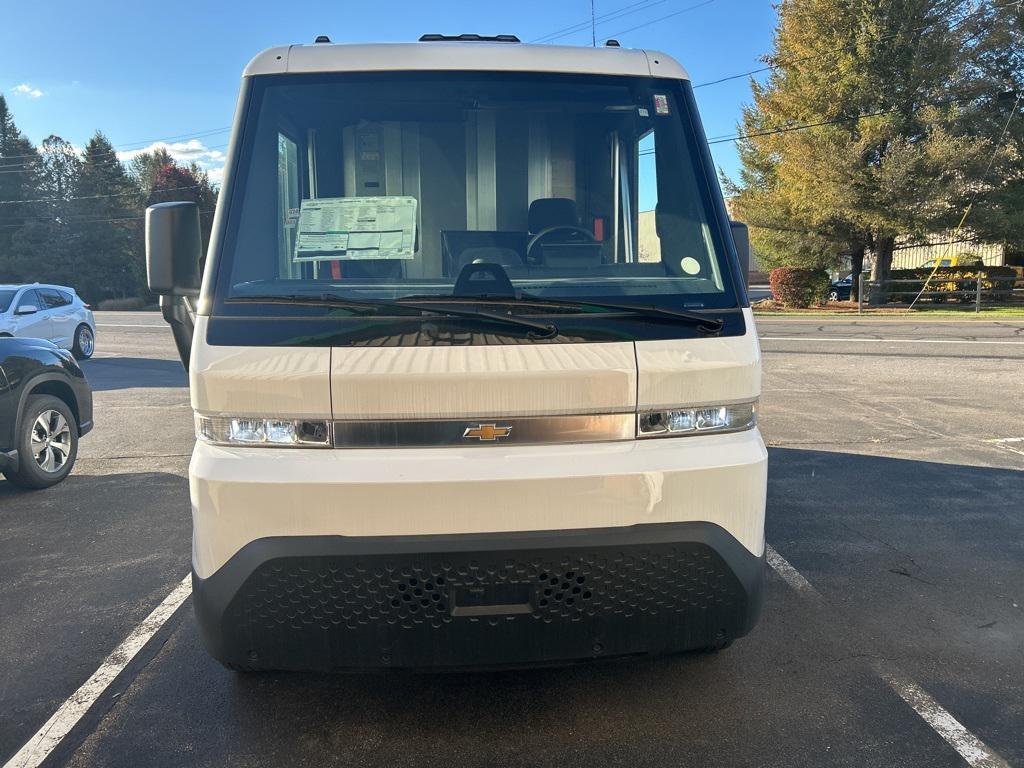 new 2025 Chevrolet BrightDrop 400 car, priced at $81,035