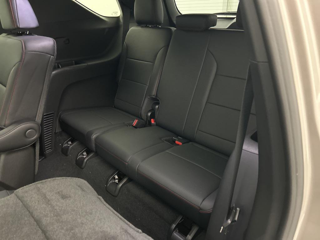 new 2026 Chevrolet Traverse car, priced at $55,629