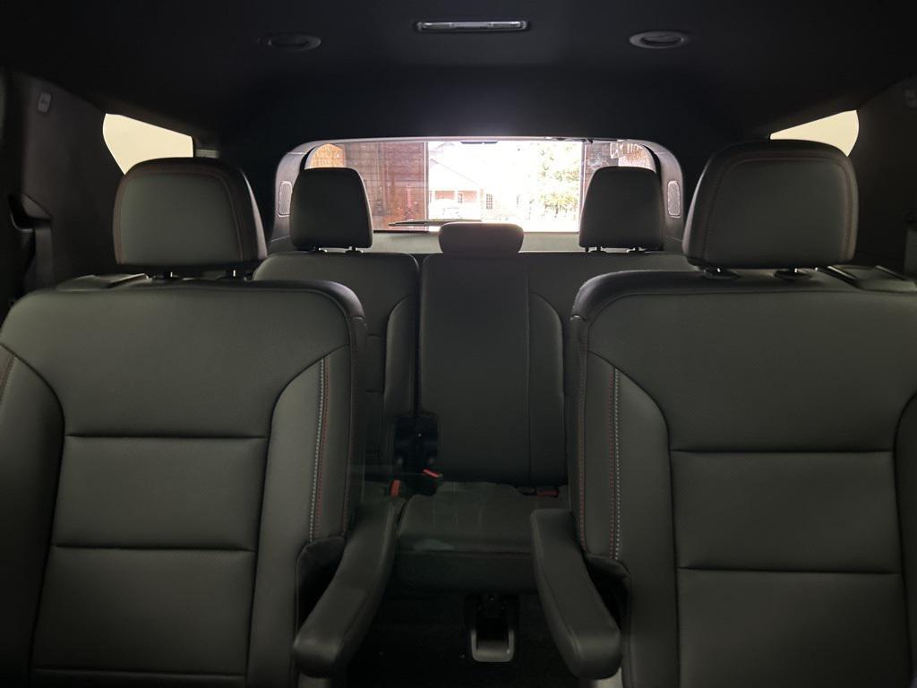 new 2026 Chevrolet Traverse car, priced at $55,629