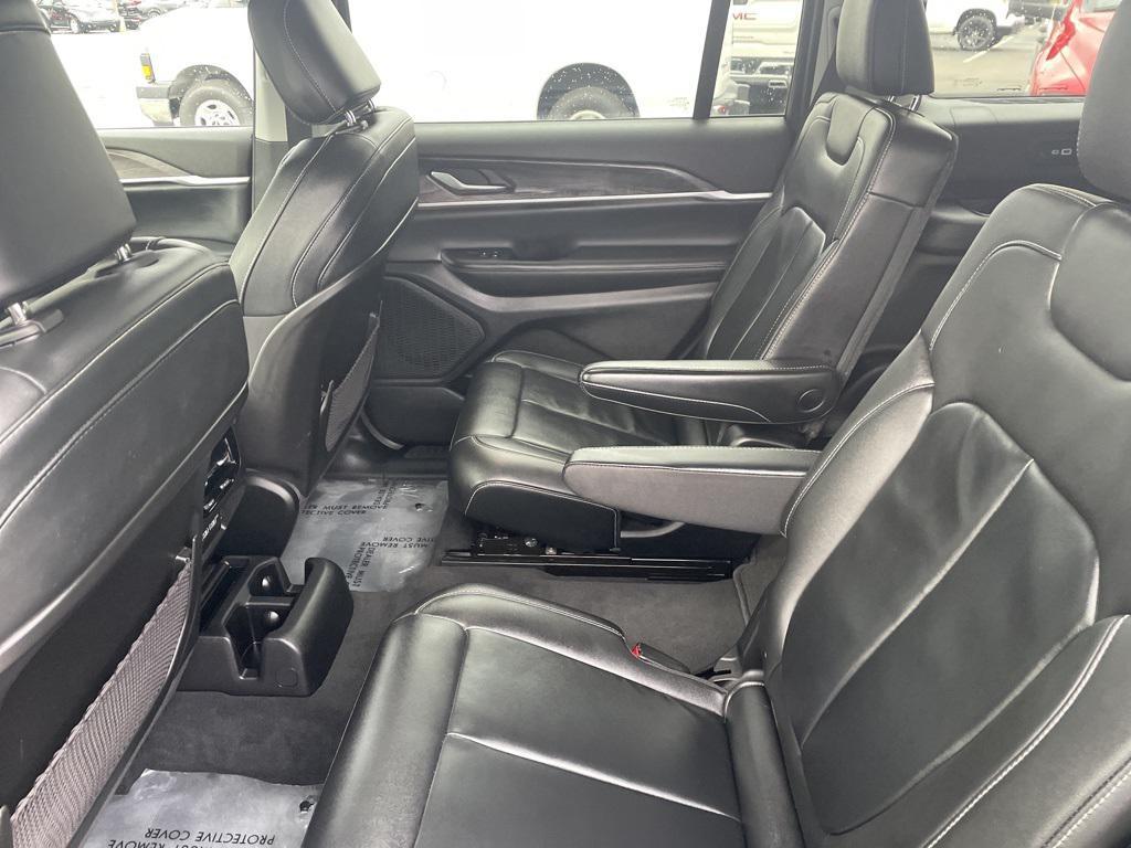 used 2023 Jeep Grand Cherokee L car