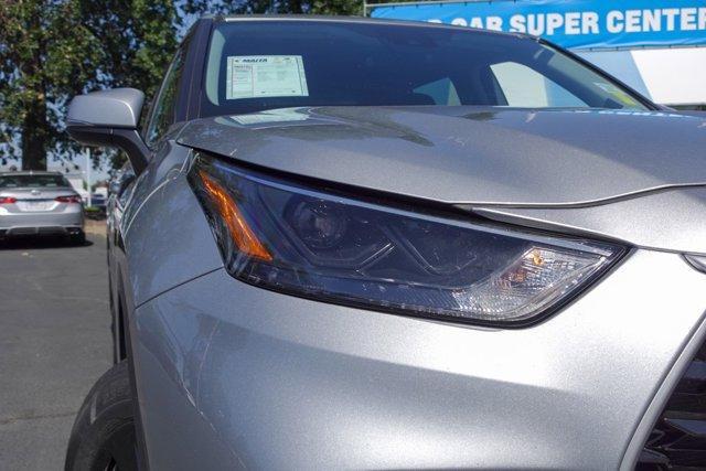 used 2022 Toyota Highlander car, priced at $29,988
