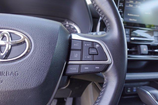 used 2022 Toyota Highlander car, priced at $29,988