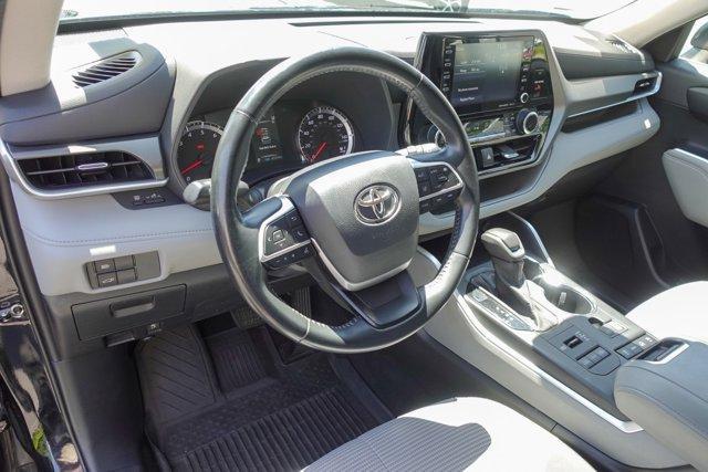 used 2022 Toyota Highlander car, priced at $32,988
