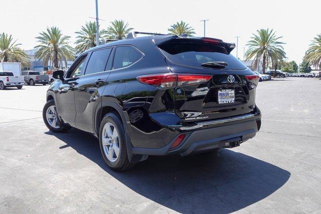 used 2022 Toyota Highlander car, priced at $32,988