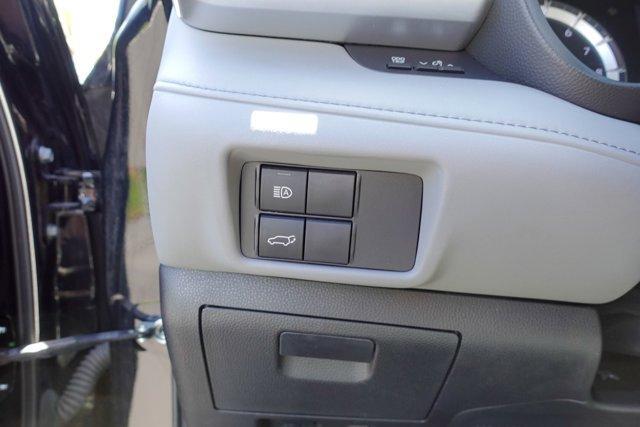 used 2022 Toyota Highlander car, priced at $32,988
