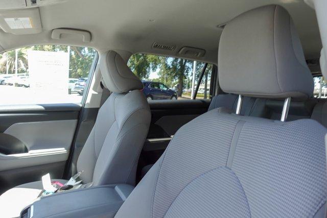 used 2022 Toyota Highlander car, priced at $32,988
