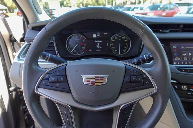 used 2023 Cadillac XT5 car, priced at $31,000