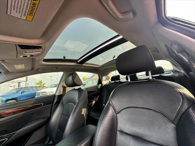 used 2017 Kia Cadenza car