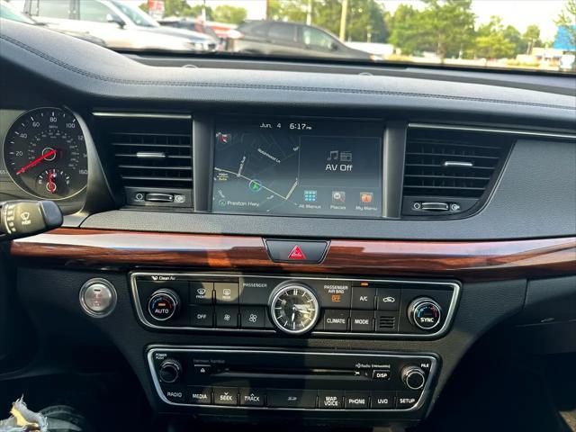 used 2017 Kia Cadenza car