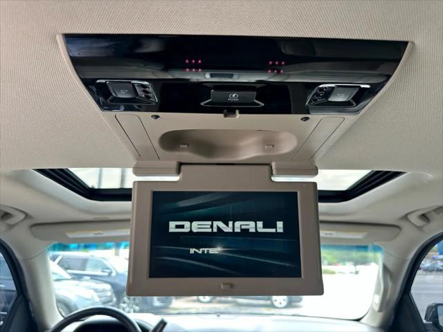 used 2018 GMC Yukon car, priced at $25,999