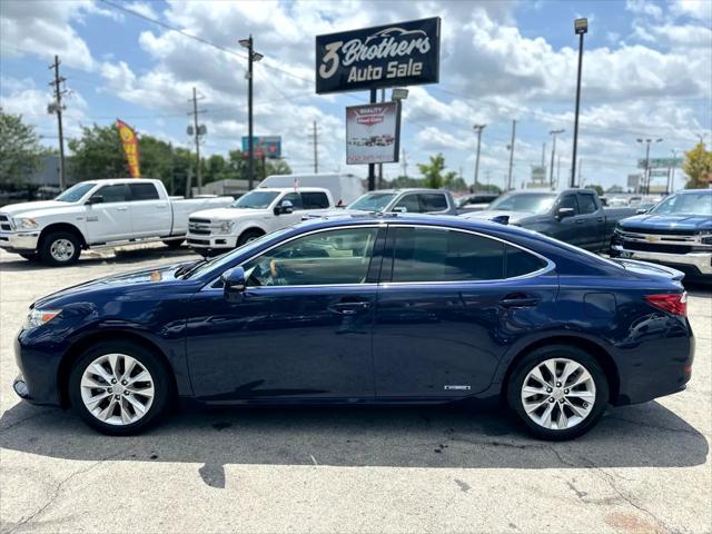 used 2015 Lexus ES 300h car