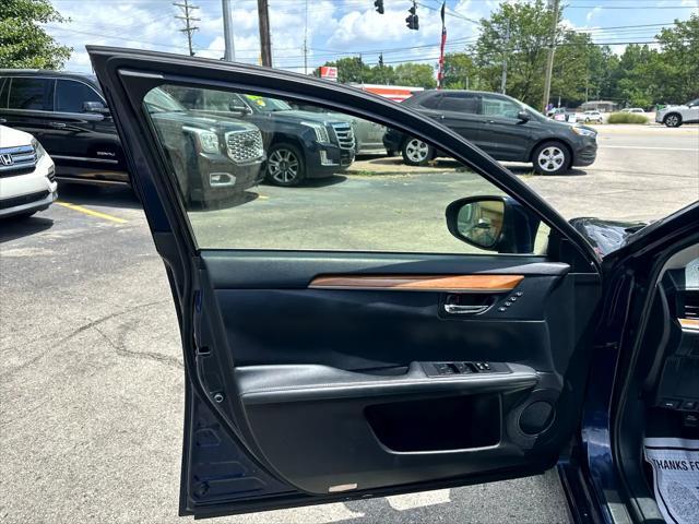 used 2015 Lexus ES 300h car