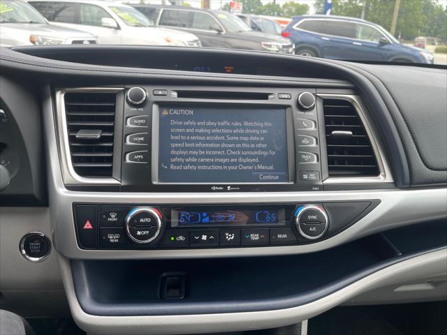 used 2015 Toyota Highlander car, priced at $18,999